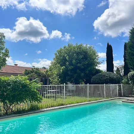 Tres Belle Avec Piscine Villa